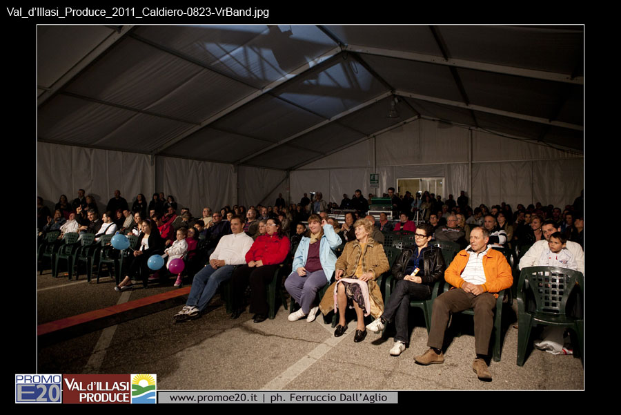 Val_d'Illasi_Produce_2011_Caldiero-0823-VrBand