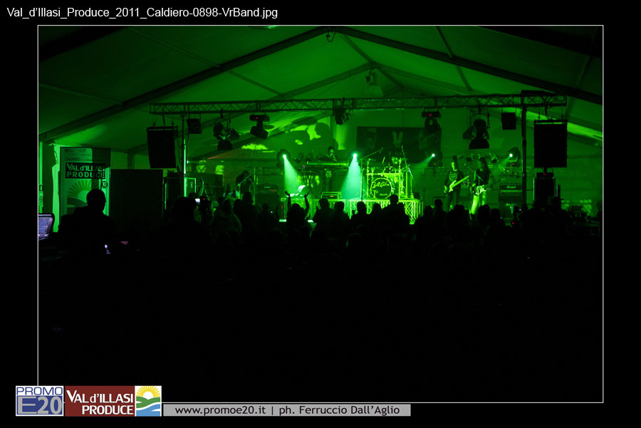 Val_d'Illasi_Produce_2011_Caldiero-0898-VrBand