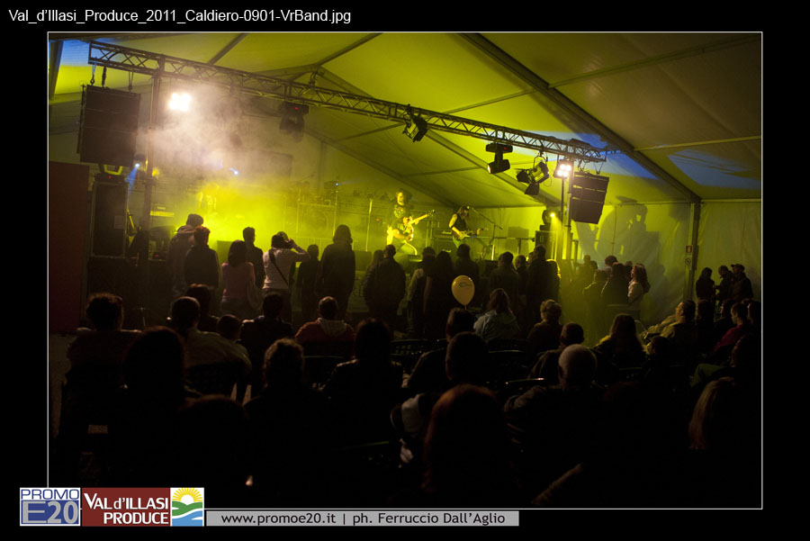 Val_d'Illasi_Produce_2011_Caldiero-0901-VrBand