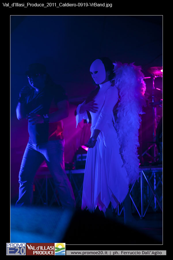 Val_d'Illasi_Produce_2011_Caldiero-0919-VrBand