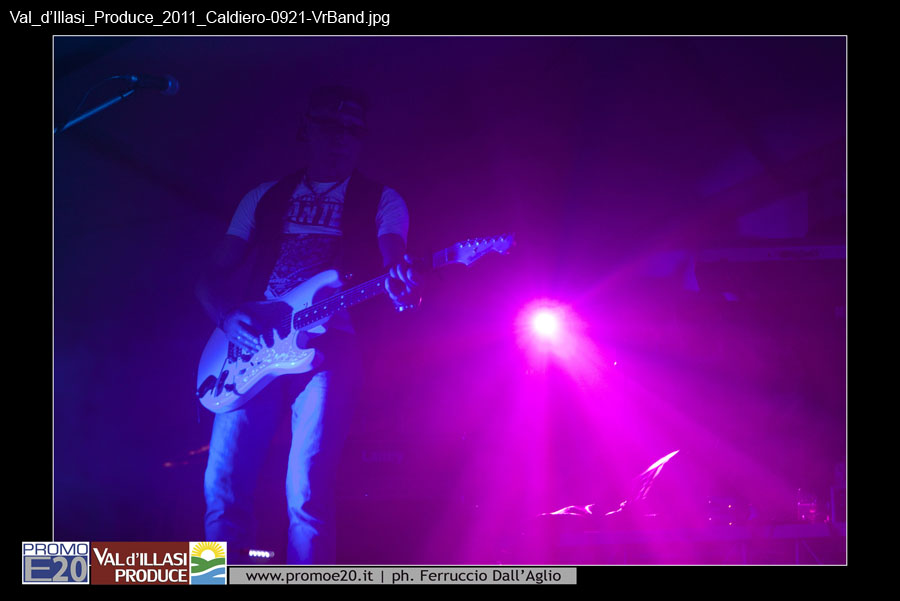 Val_d'Illasi_Produce_2011_Caldiero-0921-VrBand