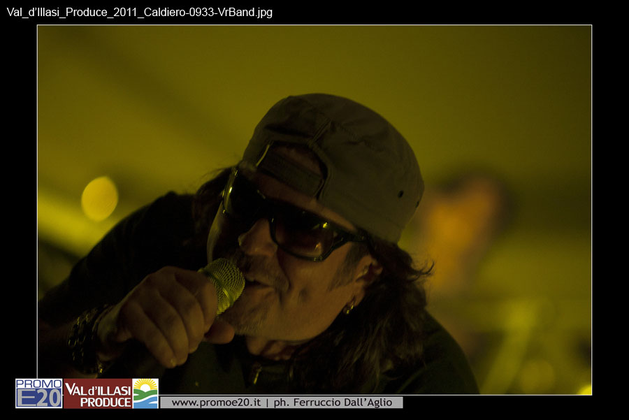Val_d'Illasi_Produce_2011_Caldiero-0933-VrBand