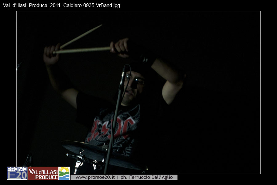 Val_d'Illasi_Produce_2011_Caldiero-0935-VrBand