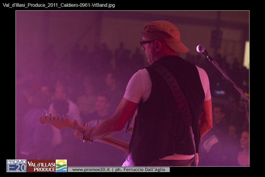 Val_d'Illasi_Produce_2011_Caldiero-0961-VrBand