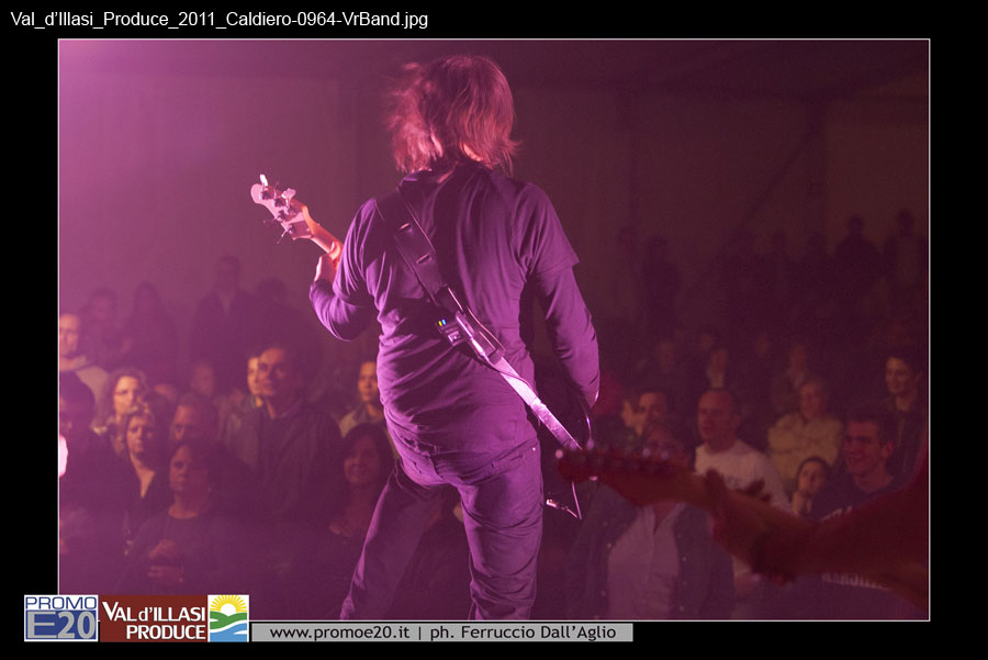 Val_d'Illasi_Produce_2011_Caldiero-0964-VrBand