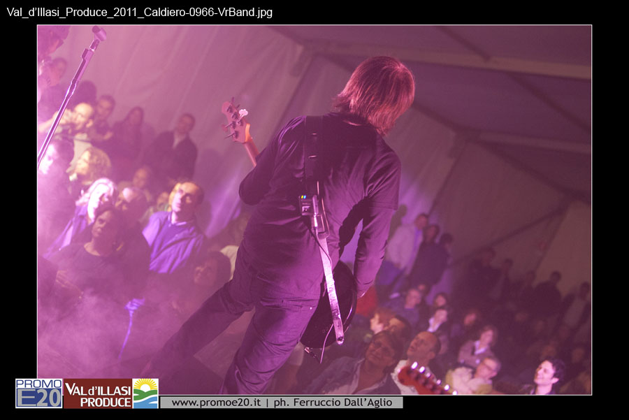 Val_d'Illasi_Produce_2011_Caldiero-0966-VrBand