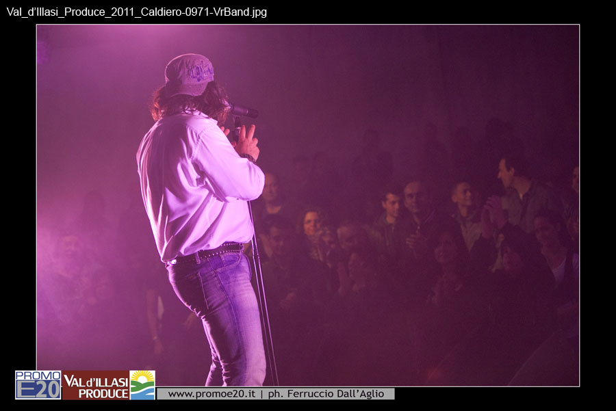 Val_d'Illasi_Produce_2011_Caldiero-0971-VrBand