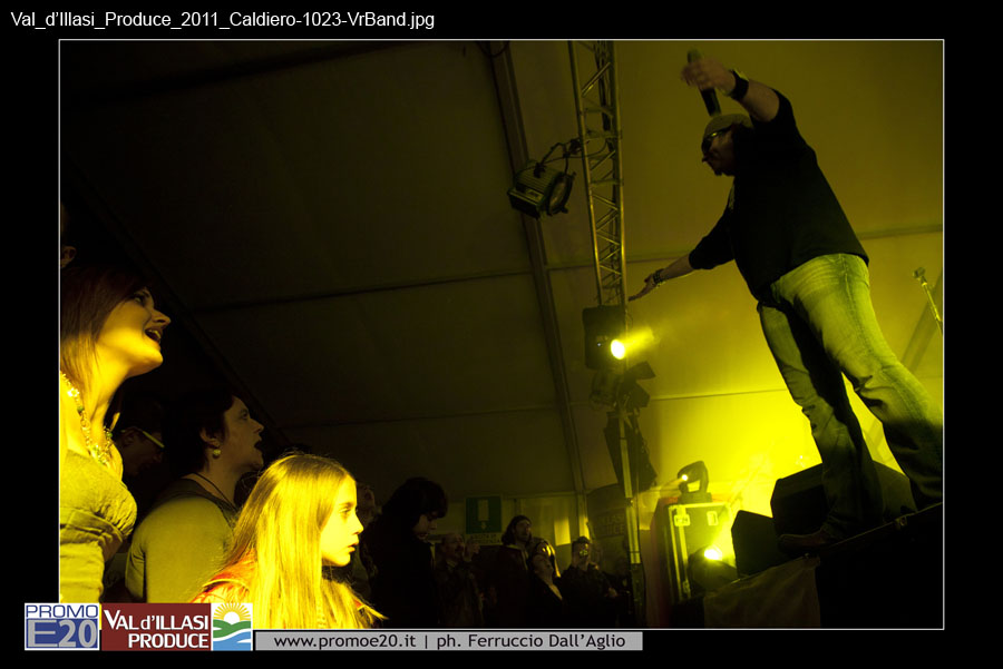 Val_d'Illasi_Produce_2011_Caldiero-1023-VrBand