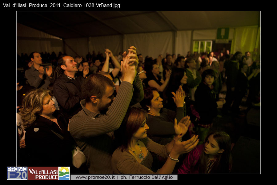 Val_d'Illasi_Produce_2011_Caldiero-1038-VrBand