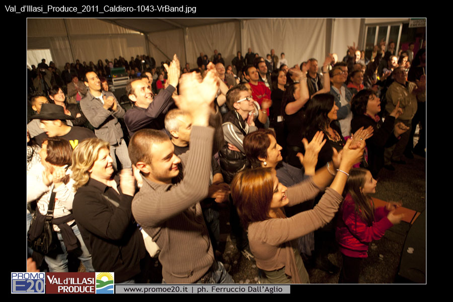 Val_d'Illasi_Produce_2011_Caldiero-1043-VrBand