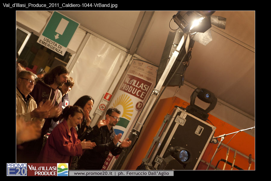 Val_d'Illasi_Produce_2011_Caldiero-1044-VrBand