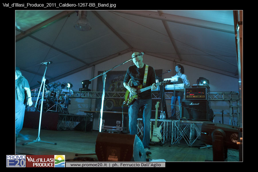 Val_d'Illasi_Produce_2011_Caldiero-1267-BB_Band