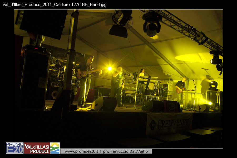 Val_d'Illasi_Produce_2011_Caldiero-1276-BB_Band
