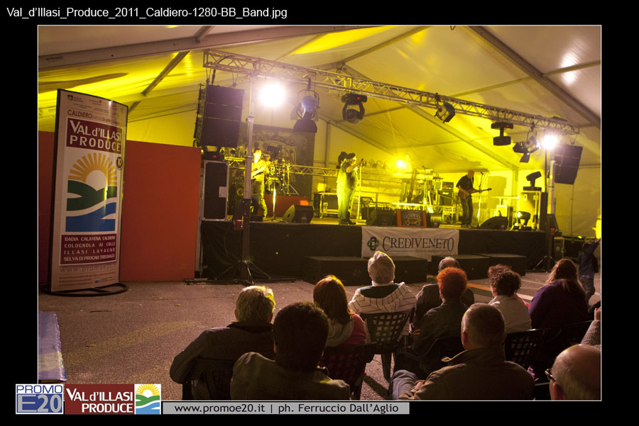 Val_d'Illasi_Produce_2011_Caldiero-1280-BB_Band