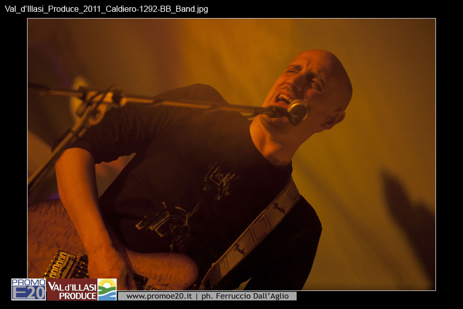 Val_d'Illasi_Produce_2011_Caldiero-1292-BB_Band
