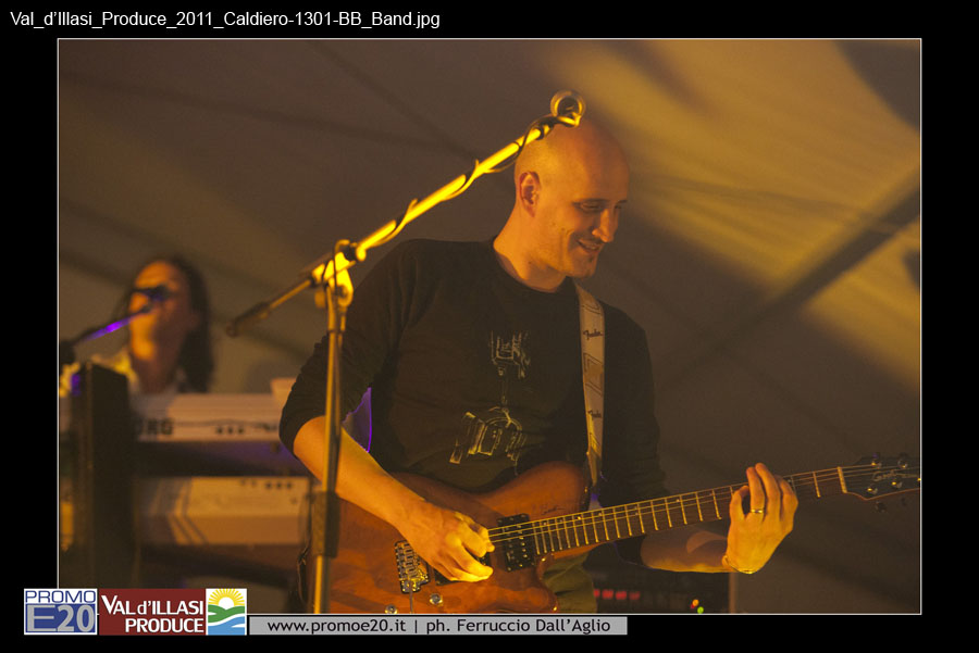 Val_d'Illasi_Produce_2011_Caldiero-1301-BB_Band