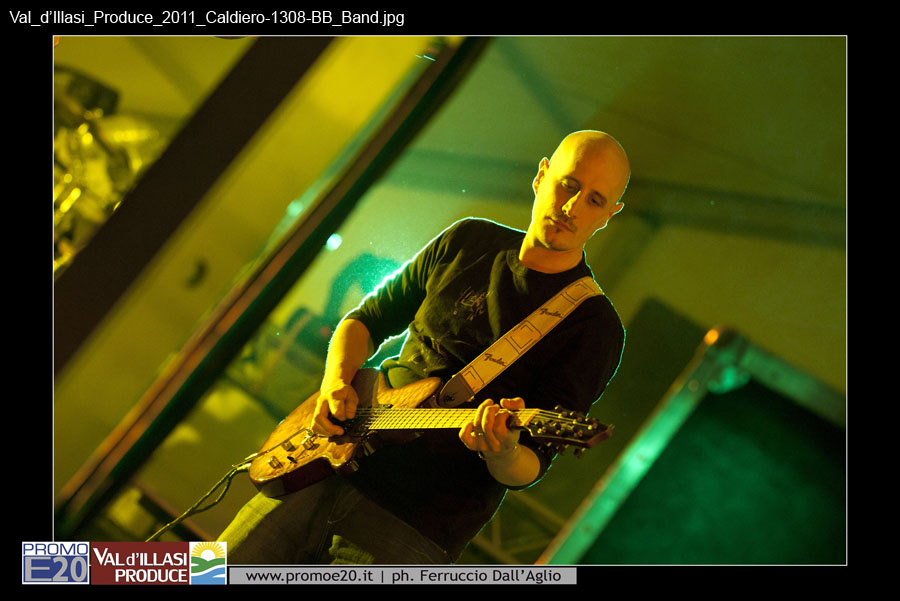 Val_d'Illasi_Produce_2011_Caldiero-1308-BB_Band