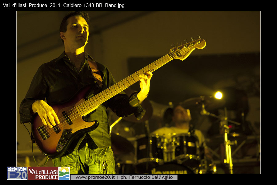 Val_d'Illasi_Produce_2011_Caldiero-1343-BB_Band