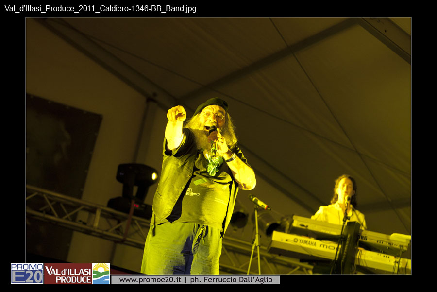 Val_d'Illasi_Produce_2011_Caldiero-1346-BB_Band