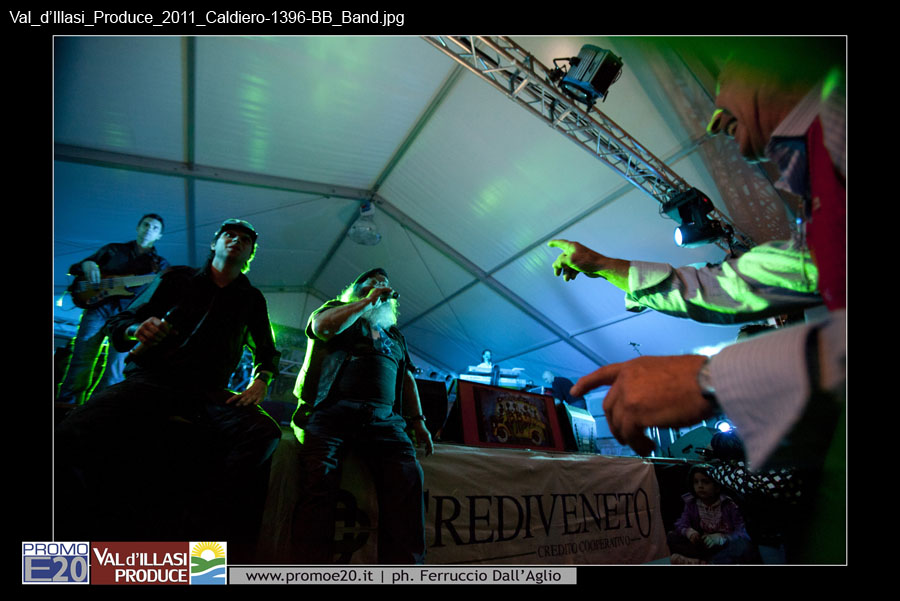 Val_d'Illasi_Produce_2011_Caldiero-1396-BB_Band