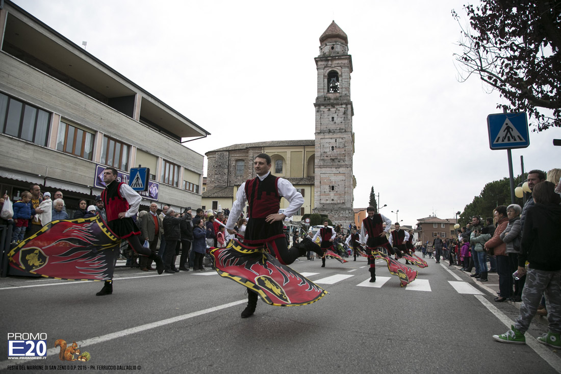 2015_012077_festadelmarrone_25112015