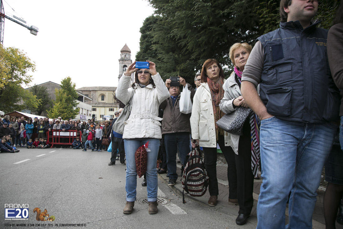 2015_012149_festadelmarrone_25112015