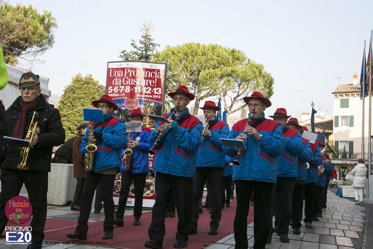 2015_012554_Natale_tra_gli_olivi