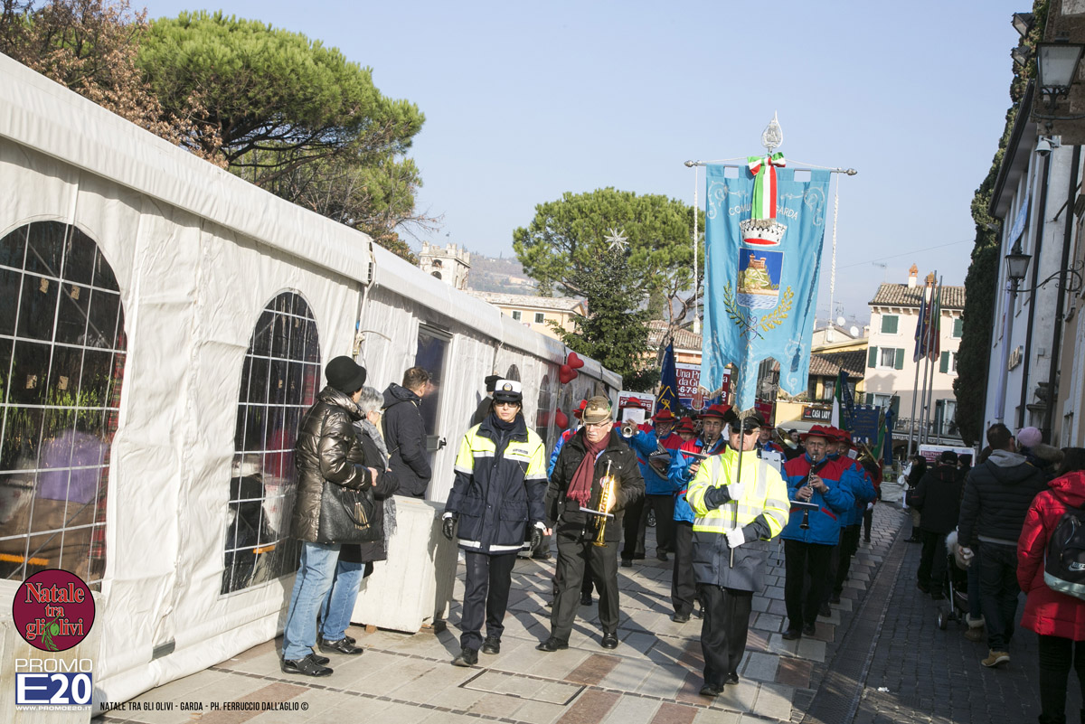 2015_012555_Natale_tra_gli_olivi