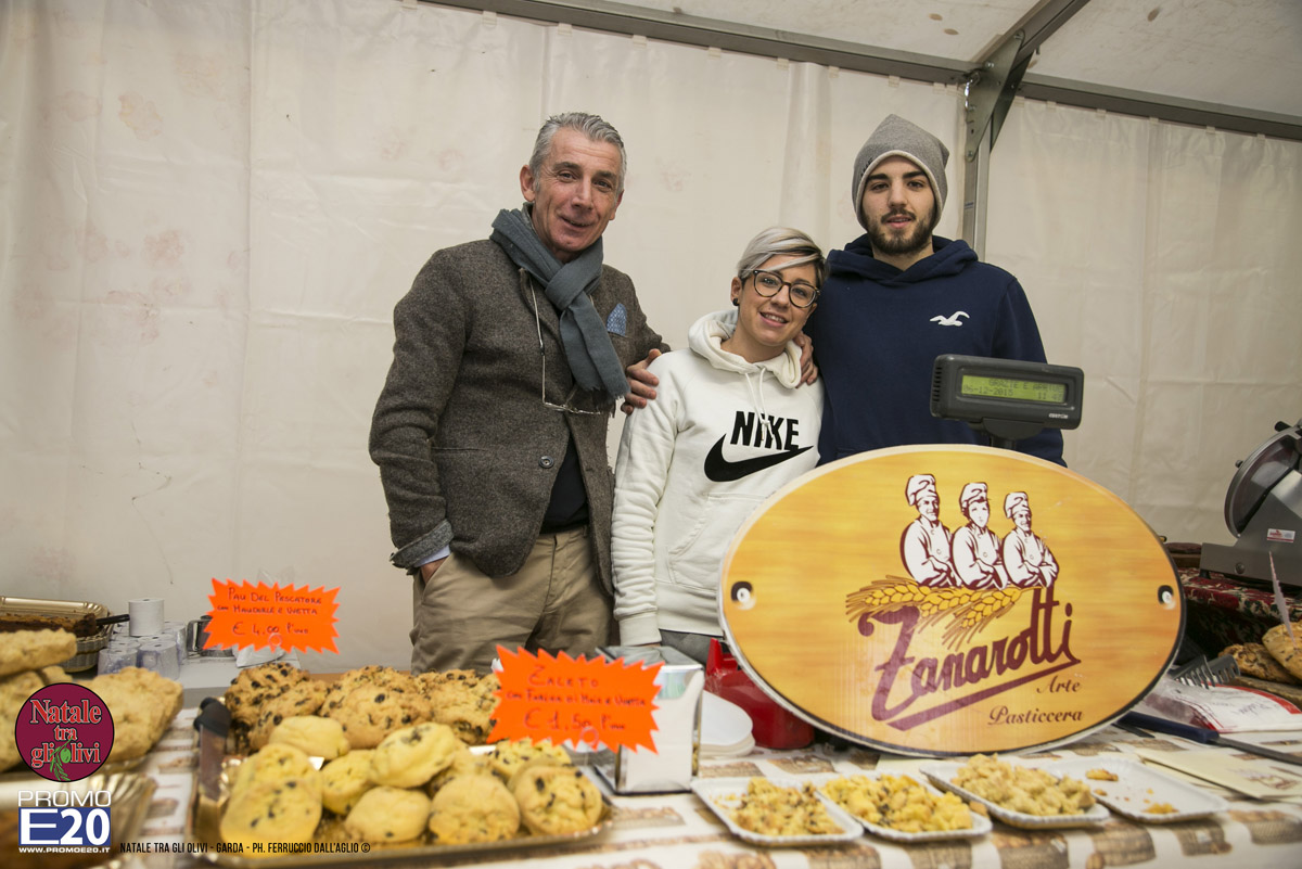 2015_012570_Natale_tra_gli_olivi