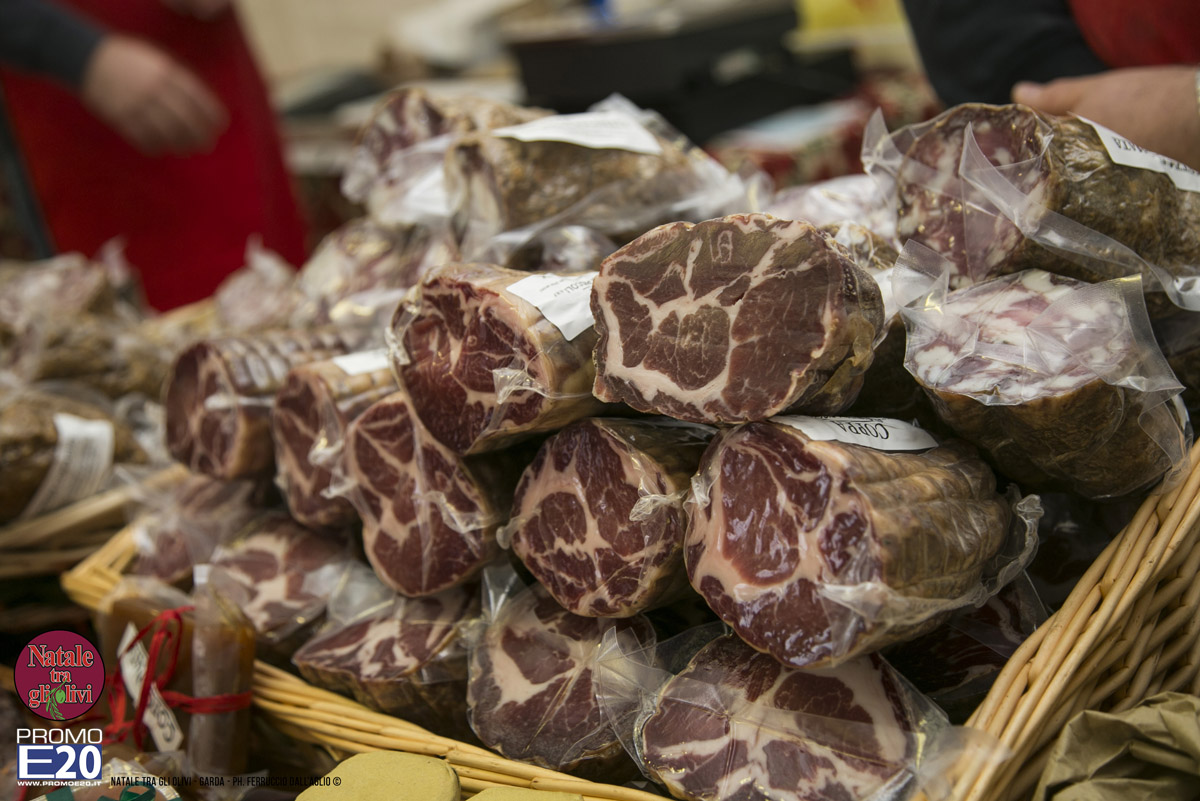 2015_012583_Natale_tra_gli_olivi