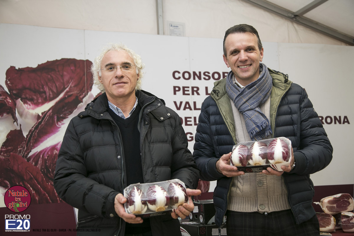 2015_012596_Natale_tra_gli_olivi