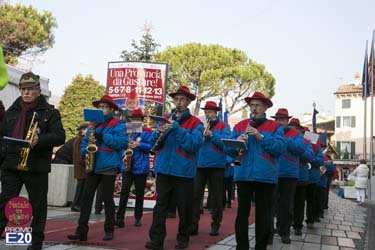 2015_012554_Natale_tra_gli_olivi