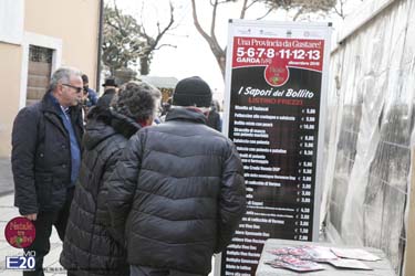 2015_012660_Natale_tra_gli_olivi