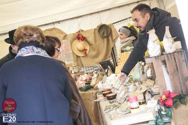 2015_012666_Natale_tra_gli_olivi