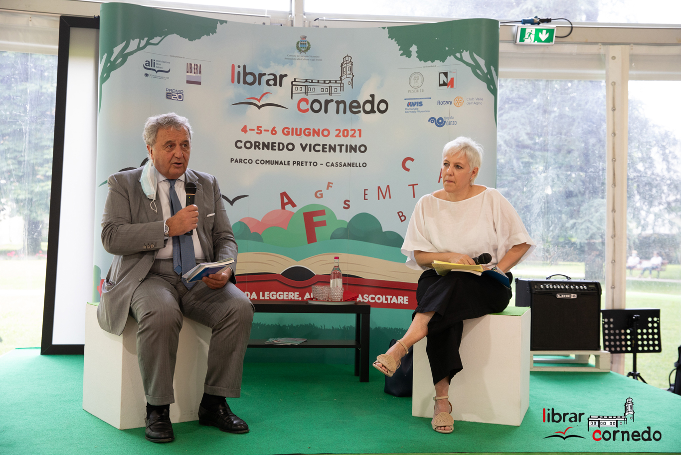 LibrarCornedo2021-0117