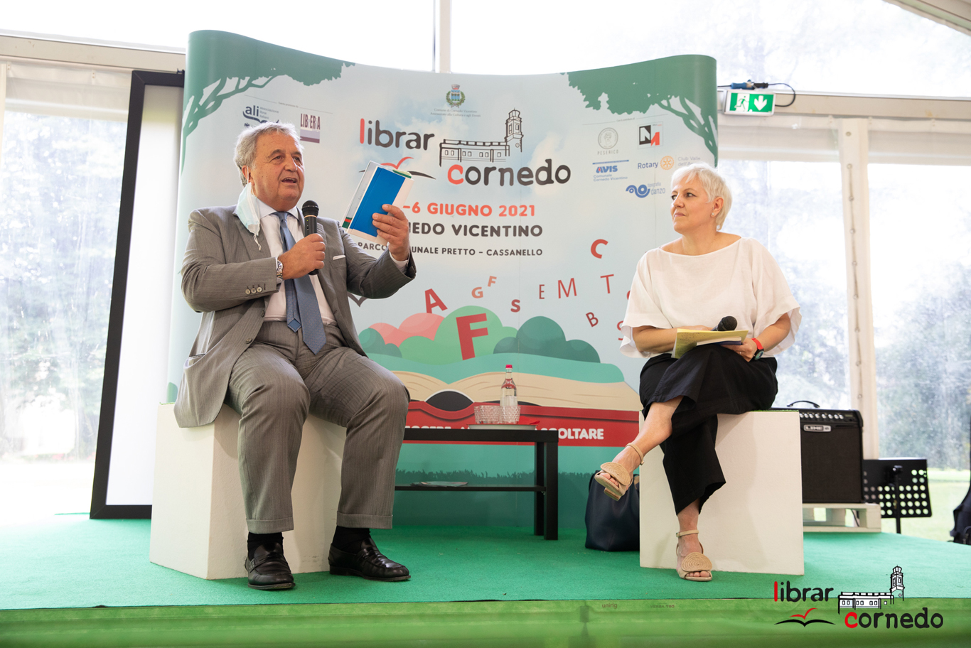 LibrarCornedo2021-0118