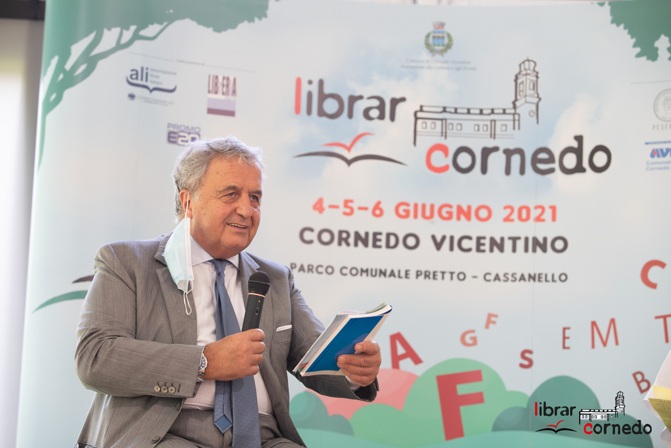 LibrarCornedo2021-0119