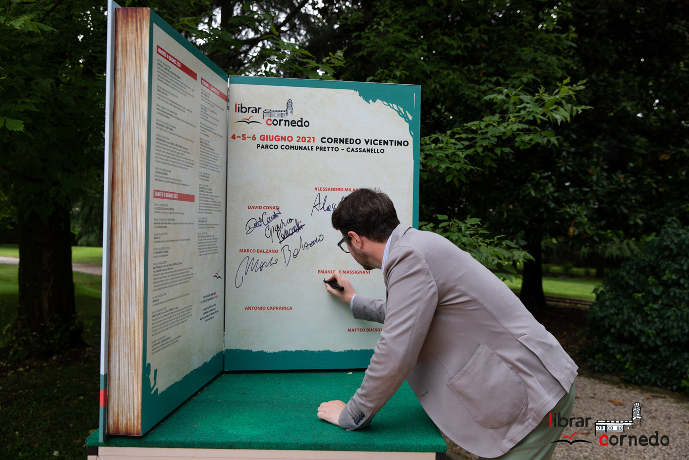 LibrarCornedo2021-0223