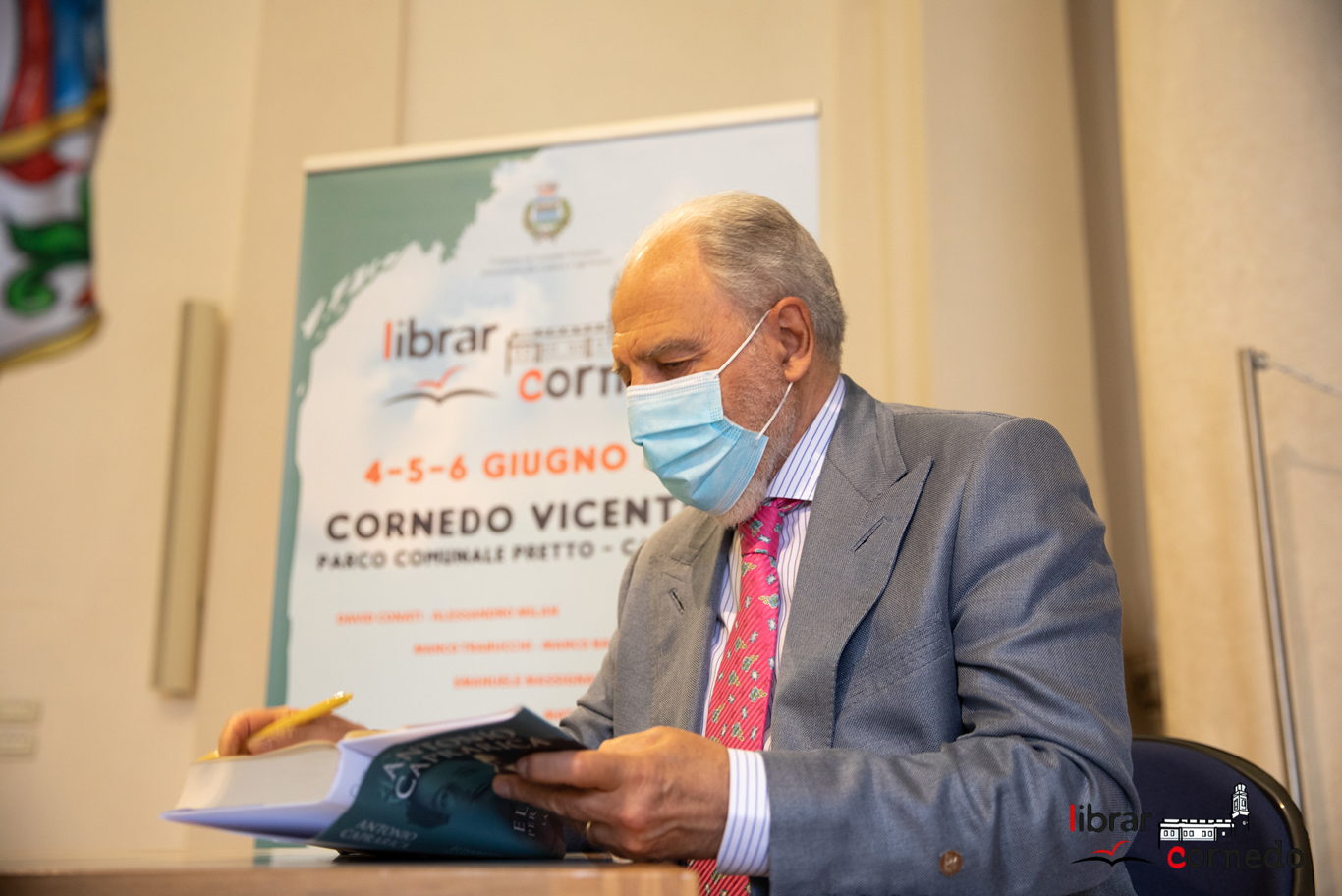 LibrarCornedo2021-0266