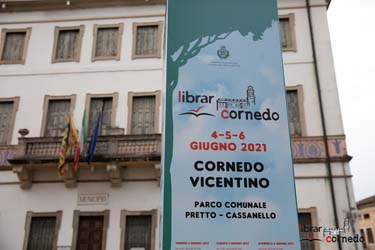 LibrarCornedo2021-0227