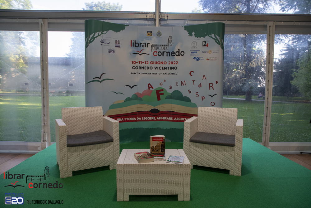 2022-LibrarCornedo-0024