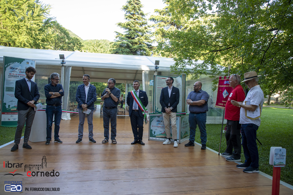 2022-LibrarCornedo-0106