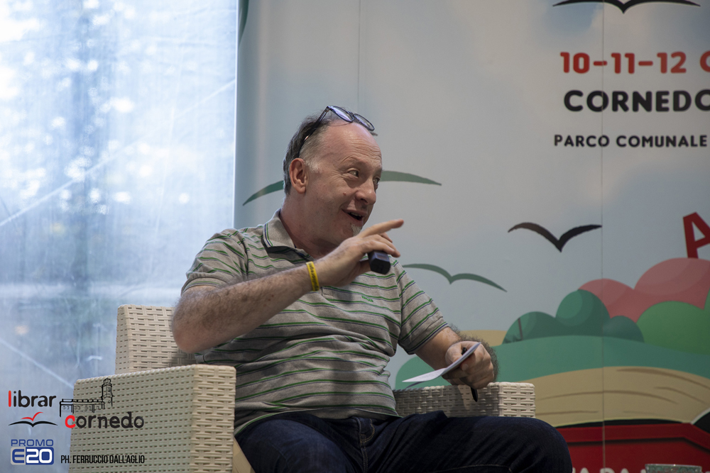 2022-LibrarCornedo-0224