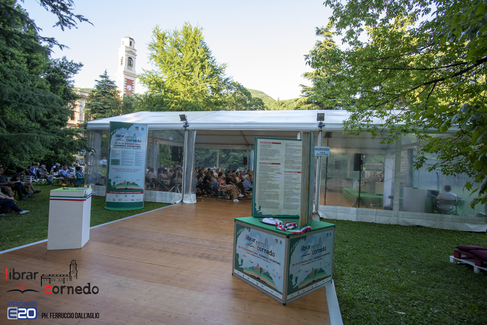 2022-LibrarCornedo-0245