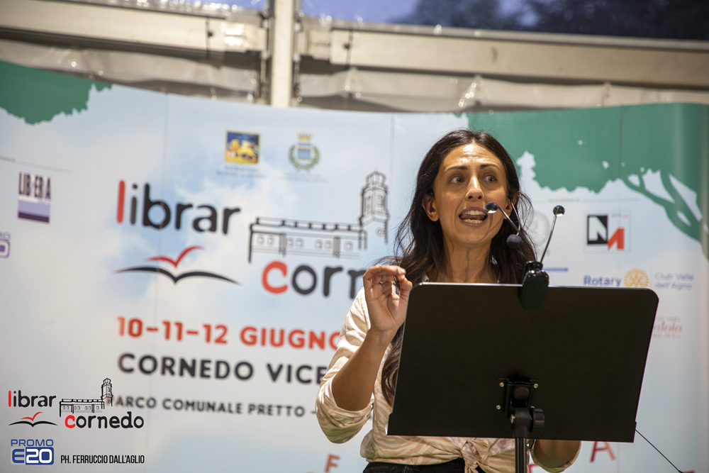 2022-LibrarCornedo-0313