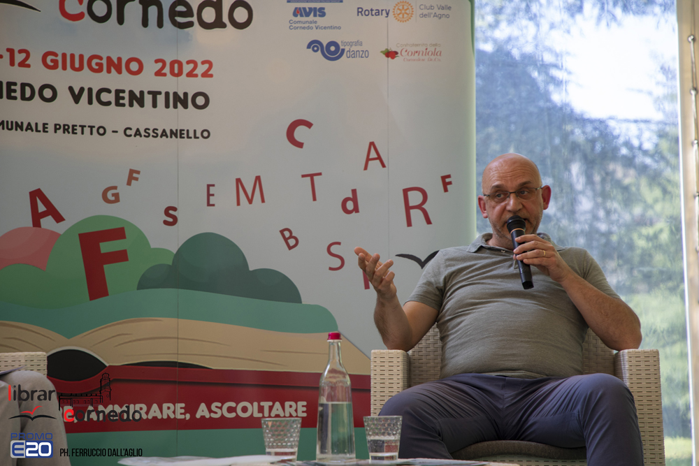 2022-LibrarCornedo-0380