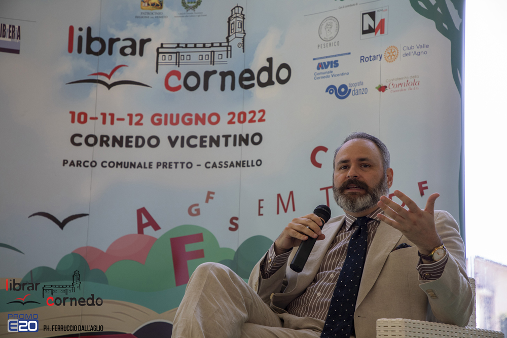 2022-LibrarCornedo-0515