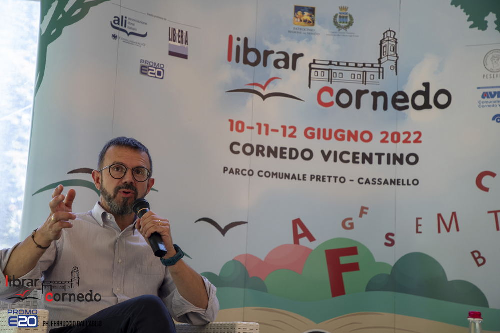 2022-LibrarCornedo-0638