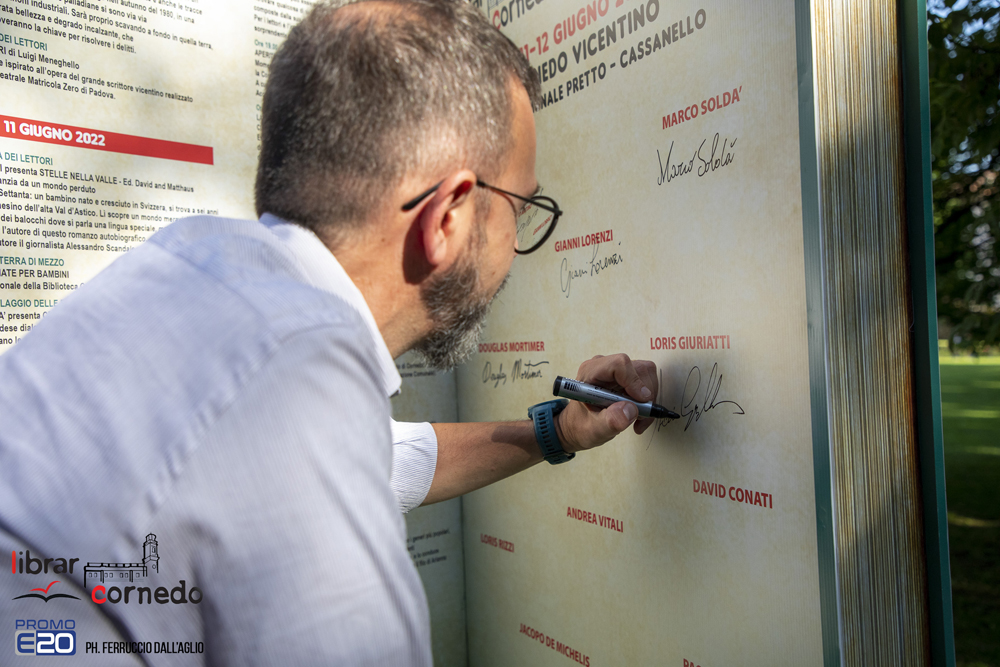 2022-LibrarCornedo-0660