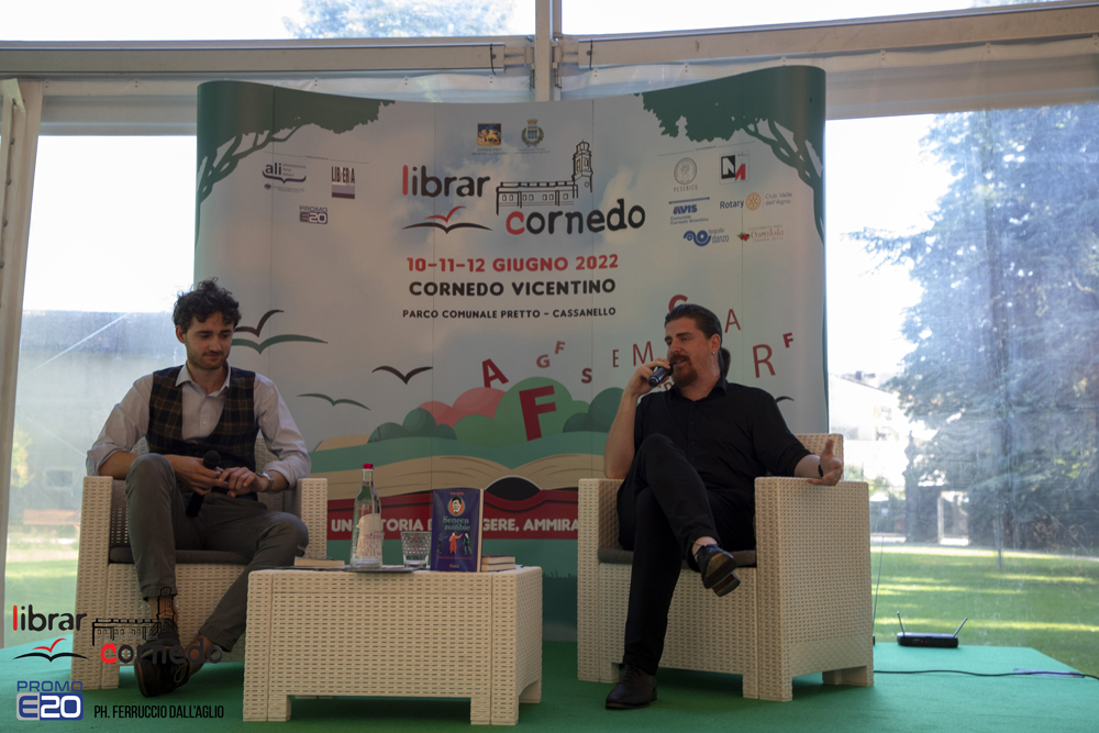 2022-LibrarCornedo-0691